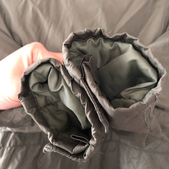 Baby Gap cargo style padded jacket khaki colour size 3 - Picture 3 of 7